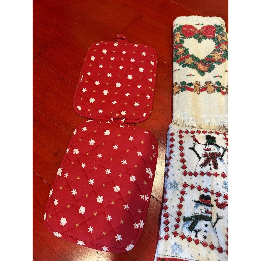 Vintage Christmas Kitchen Towel Pot Holder Lot Snowman Santa Gingerbread 12pc